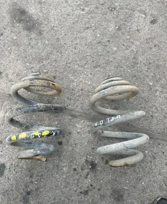 Volkswagen Multivan T5 Rear coil spring