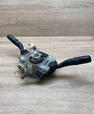 Mazda 6 Wiper turn signal indicator stalk/switch GJ5M17D318 17A089