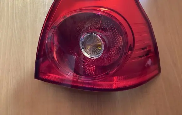 Volkswagen Golf V Rear/tail lights 1K6945096AC 89031823