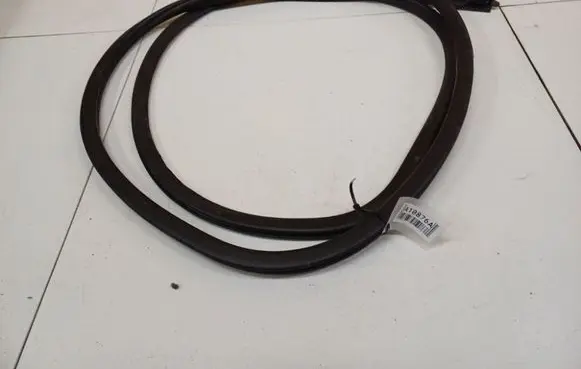 Audi A2 Rubber seal front coupe door 