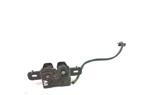 Volvo V70 Engine bonnet/hood lock/catch 31425845
