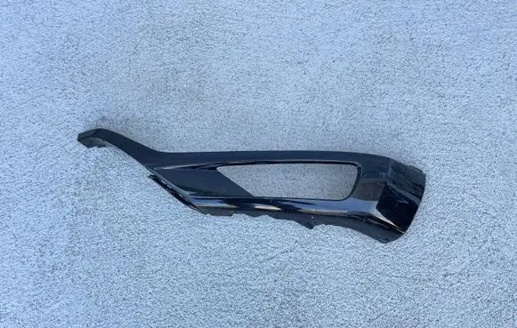 Volvo XC90 Front bumper splitter molding 31383800