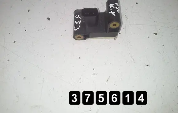BMW 3 E90 E91 Camshaft speed sensor # 0285003900