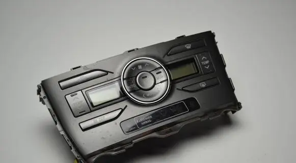 Toyota Auris 150 Climate control unit 5590002220B