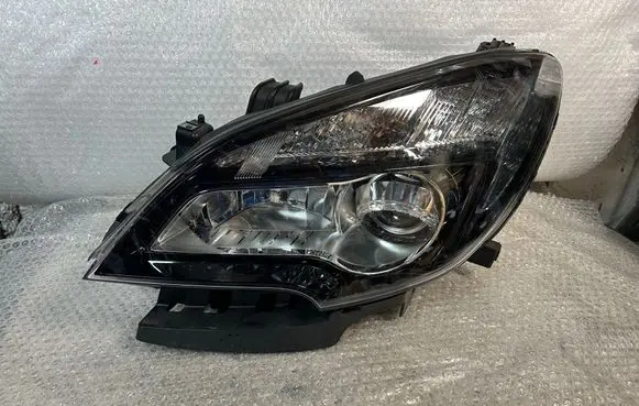 Opel Mokka Headlight/headlamp 