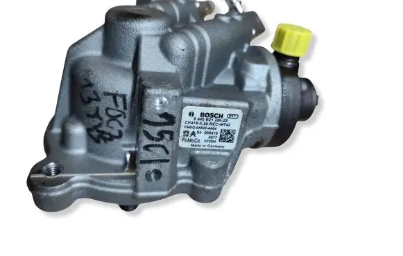 Ford Mondeo MK V Fuel injection high pressure pump FM5Q9A543AA