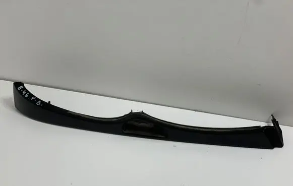 Under headlight/headlamp trim