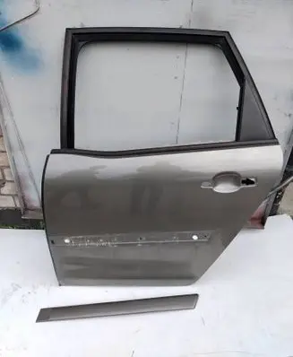 Citroen C4 I Picasso Rear door