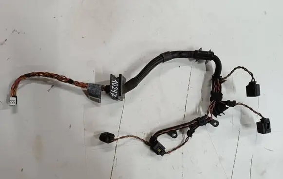 BMW 3 E90 E91 Fuel injector wires 902080