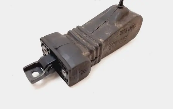 Audi A8 S8 D4 4H Rear door check strap stopper 4H0839267