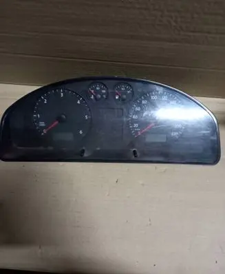 Volkswagen Transporter - Caravelle T5 Speedometer (instrument cluster) 7H0920850M
