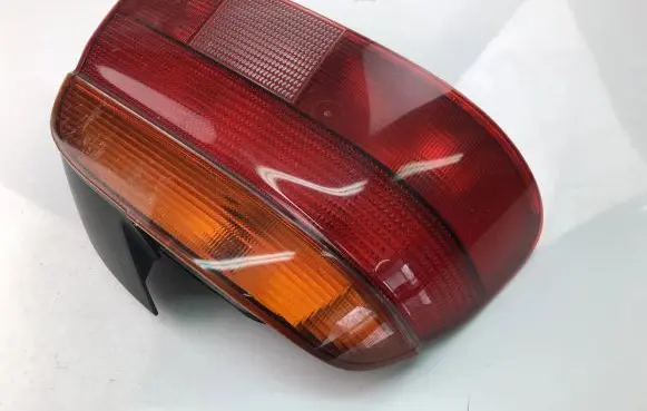 BMW 5 E39 Tailgate rear/tail lights 8358031