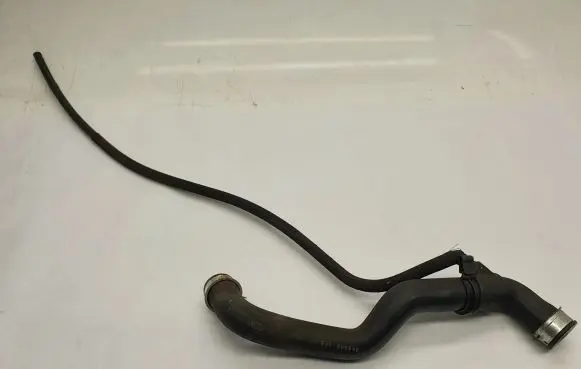 Mercedes-Benz CLK A209 C209 Engine coolant pipe/hose