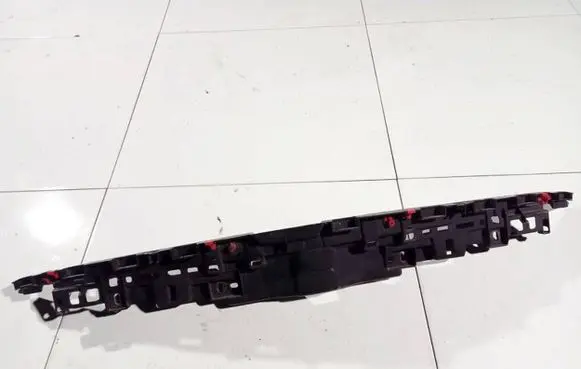Opel Insignia A Front bumper mounting bracket 13250569