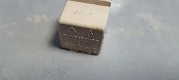 Renault Espace III Other relay 7700822929