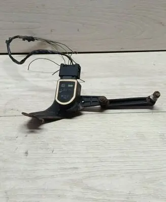 BMW X5 E70 Headlight/headlamp level sensor 6853752