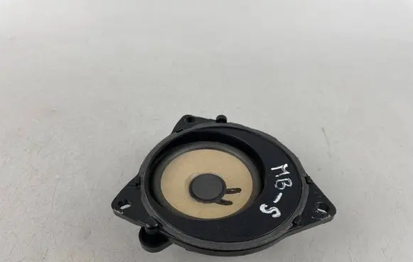 Mercedes-Benz S W221 Panel speaker A2218200002