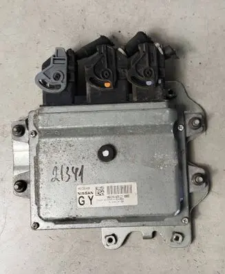 Nissan Qashqai+2 Engine control unit/module MEC93620 MEC93-620