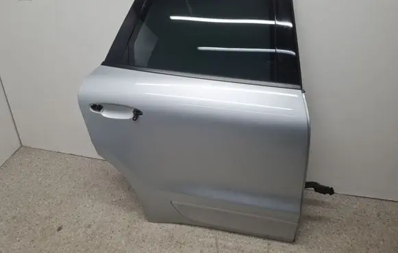 Porsche Macan (95B) Rear door 95B833022