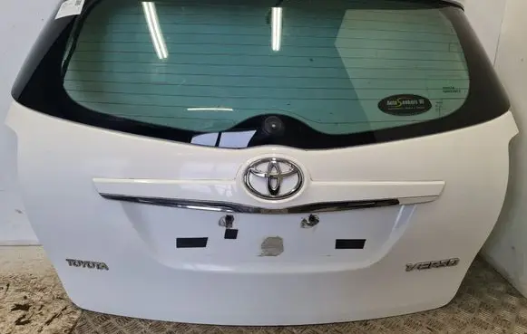 Toyota Verso Tailgate/trunk/boot lid 