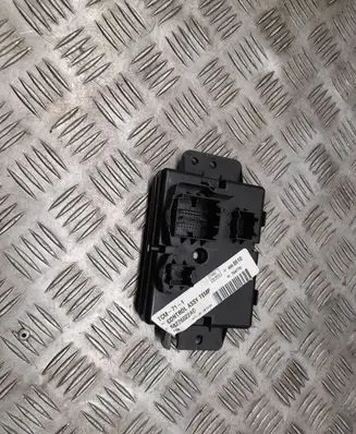 Chrysler Pacifica Air conditioning/heating control unit 68226022AG