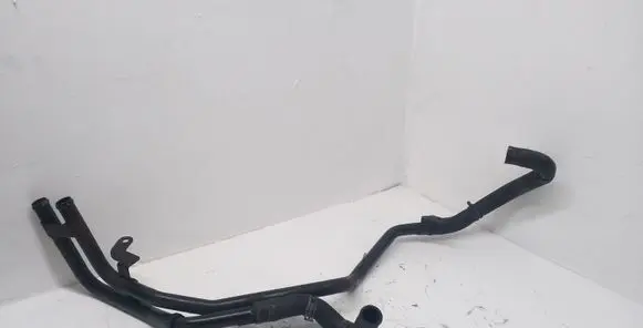 Volkswagen Touareg I Engine coolant pipe/hose 7L6121070D 7L6121065B