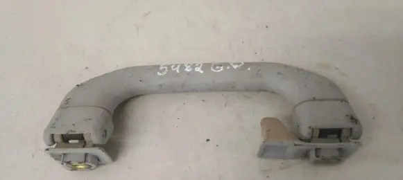 Volkswagen Golf III Rear interior roof grab handle 1h0857607