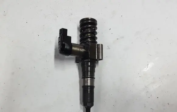 Seat Leon (1P) Fuel injector 03G130073TXAUTPX 03G130073T