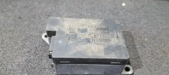 Mercedes-Benz E W124 Airbag control unit/module 0285001050 0038200610