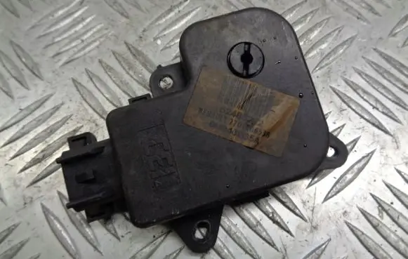Renault Espace IV A/C air flow flap actuator/motor 7701206538