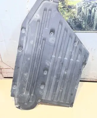 BMW 5 G30 G31 G38 Center/middle under tray cover 7455536