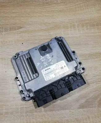 Peugeot 207 CC Engine control unit/module ECU 0281019818 9805947780