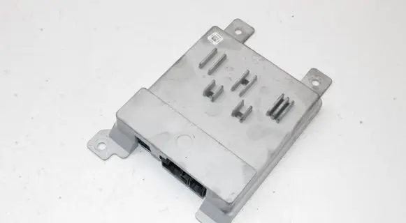 Ford Kuga III Sound amplifier 18T806