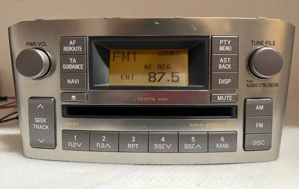 Toyota Avensis T250 Radio/GPS head unit trim 86120-05121