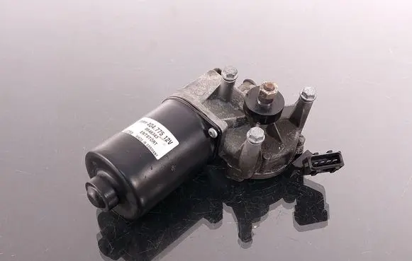 Volvo V70 Wiper motor 404775 8648343