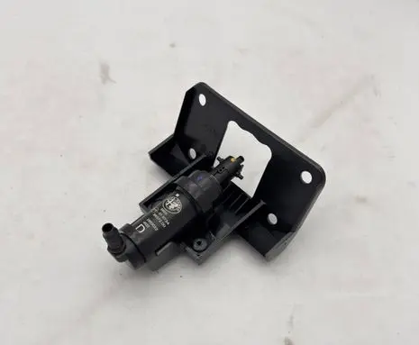 Alfa Romeo Stelvio Headlight washer spray nozzle 50556494 50553156 50541384