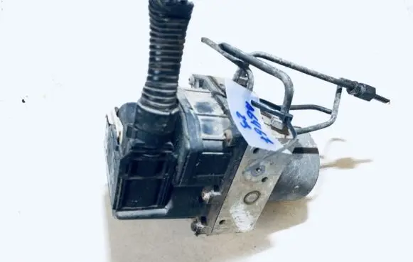 Ford Mondeo Mk III ABS Pump 1s712m110af 1s71-2m110-af