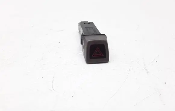 Volvo V50 Hazard light switch 8651399