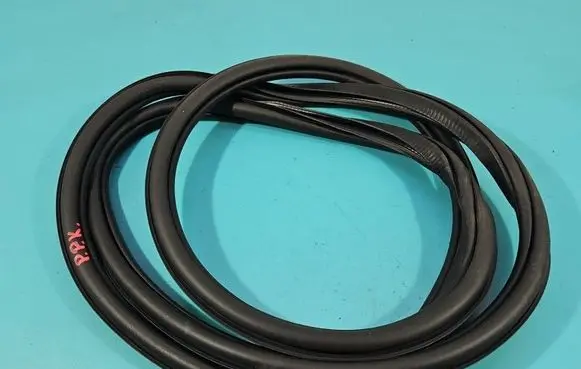 Skoda Kodiaq Front door rubber seal 565867366 IMPRK1545772