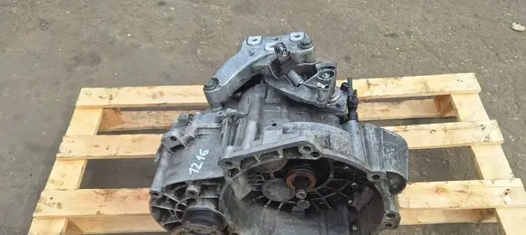 Volkswagen PASSAT B6 Manual 5 speed gearbox 