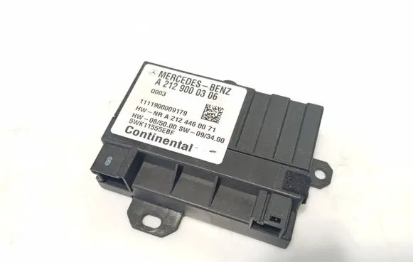 Mercedes-Benz C W204 Fuel injection pump control unit/module A2129000306 5WK11555EBF A2124460071
