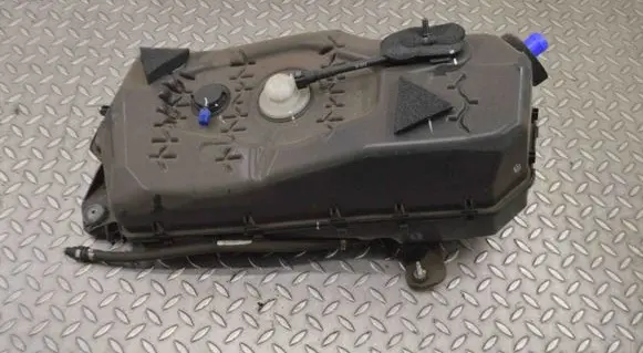 Jaguar XF X260 AdBlue liquid reservoir FPLA5J229AB 0444040015