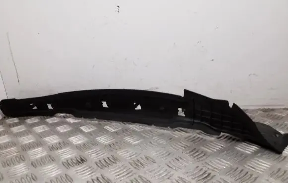 Skoda Superb B8 (3V) Fender foam support/seal 3V0821111B