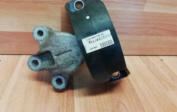 Renault Zoe Engine mount bracket 112106577R 113754676R 112847590R