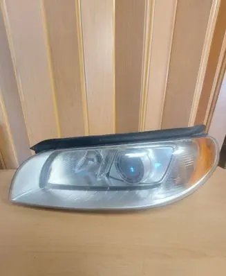 Volvo V70 Headlight/headlamp 31214347 SM200