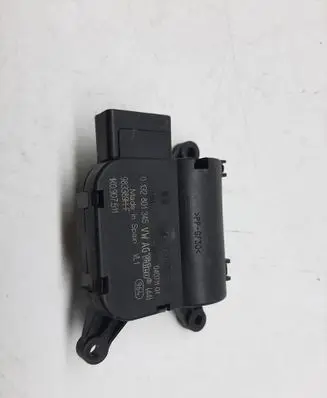 Volkswagen Scirocco A/C air flow flap actuator/motor 1K0907511