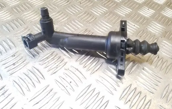 Volkswagen Up Clutch slave cylinder 1S0721261B