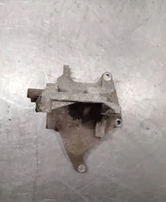 Subaru Forester SG A/C compressor mount bracket 5370035901 73611SA000