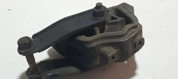 Volvo S80 Engine mount bracket TR070M10