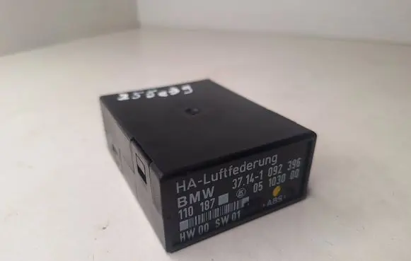 BMW 5 E39 Other control units/modules 37141092396 05103000 110187